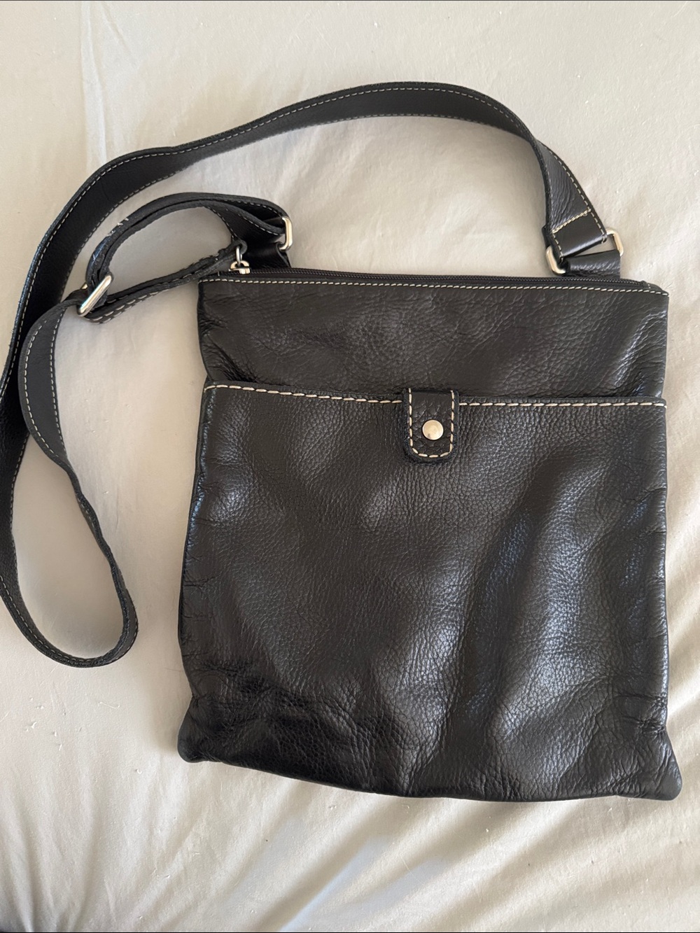 Roots Classic Black Leather Crossbody Bag